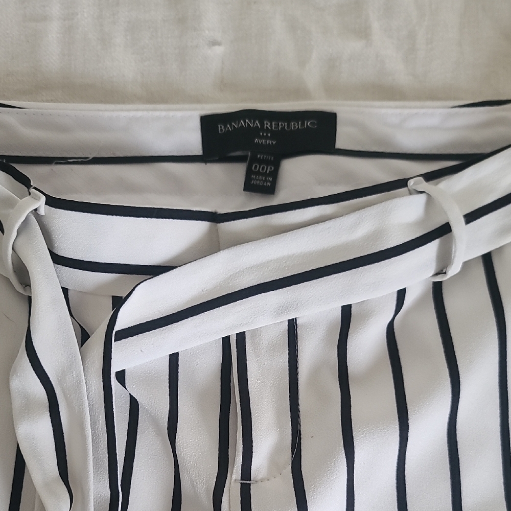 Banana Republic Women's White and Black Striped Avery Pants - Picture 2 of 4